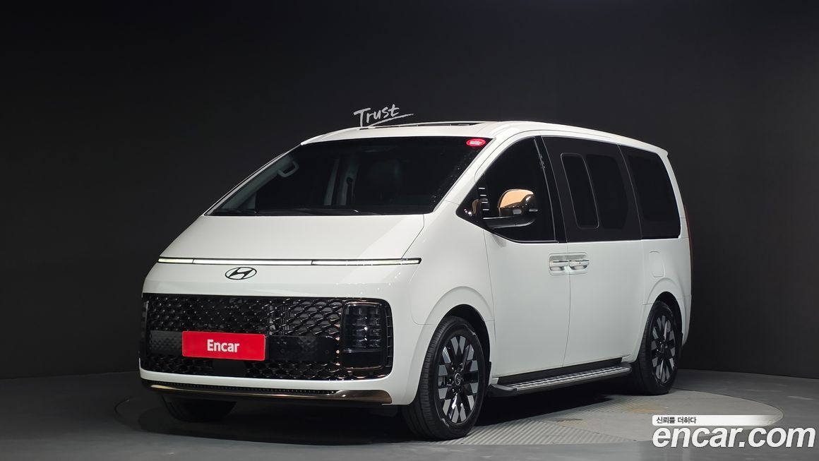 Hyundai Staria 2025