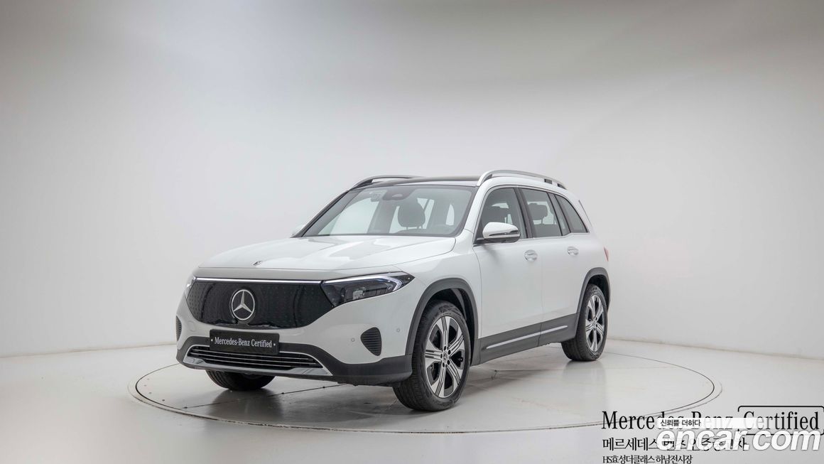 Mercedes-Benz EQB 2026