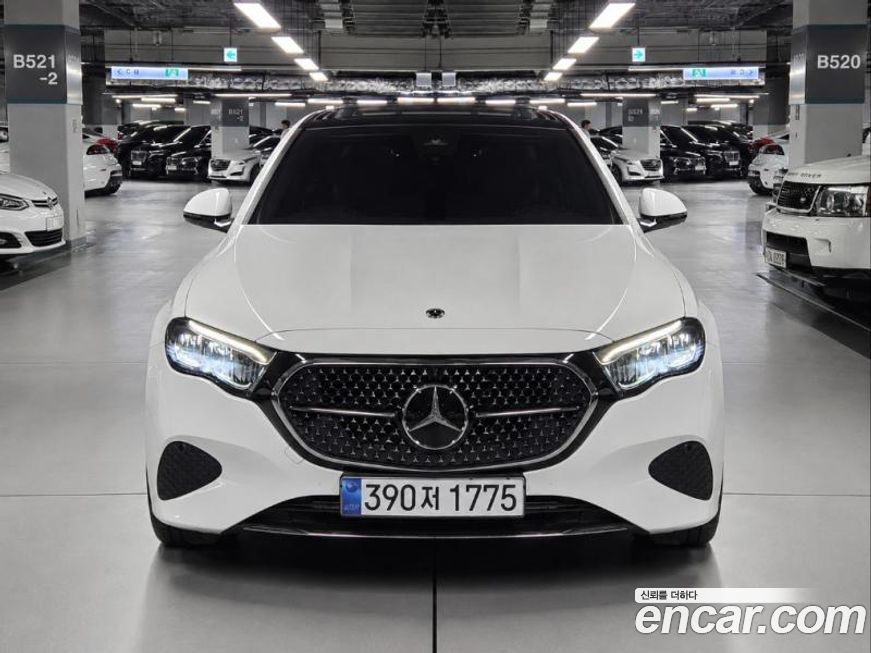 Mercedes-Benz E-Class 2024