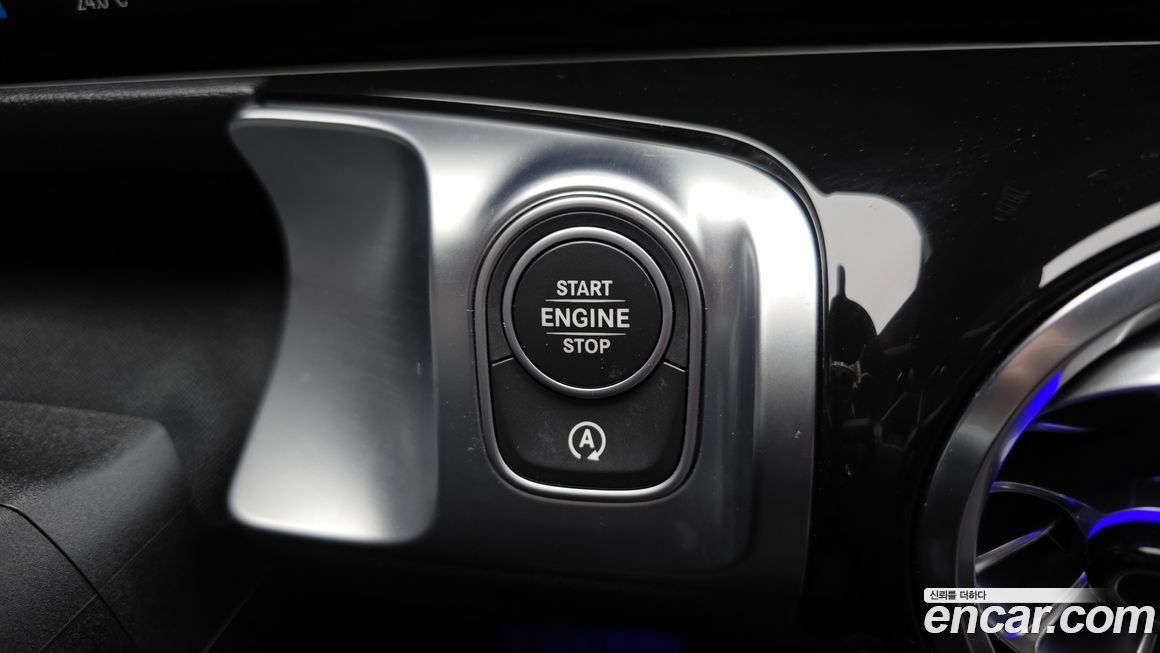 Mercedes-Benz GLB-Class 2024