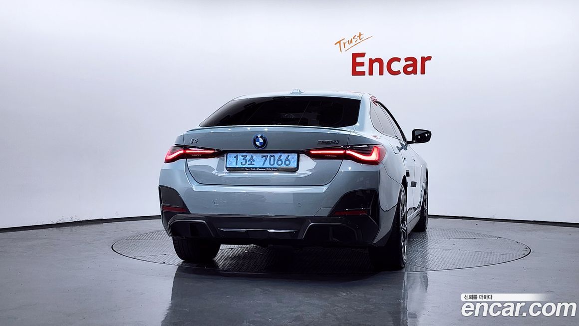 BMW i4 2024