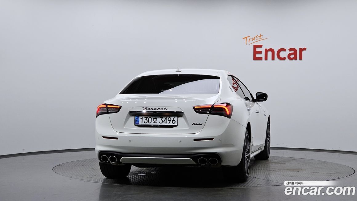 Maserati Ghibli 2023