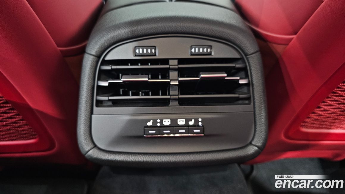 Maserati Ghibli 2023