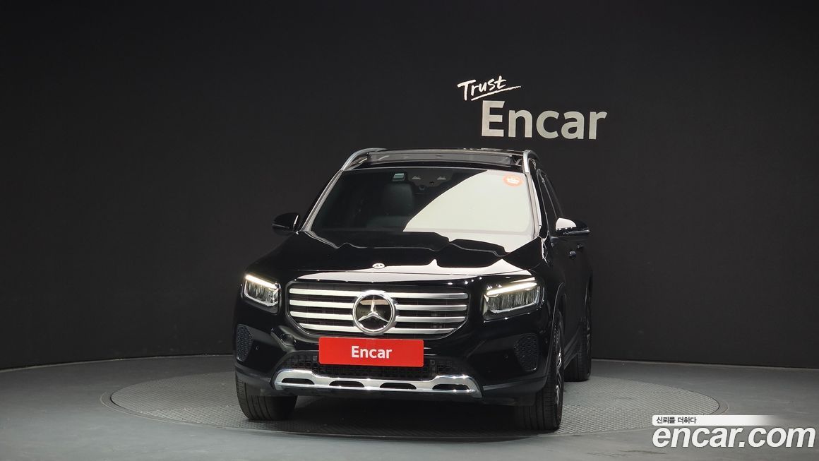 Mercedes-Benz GLB-Class 2024