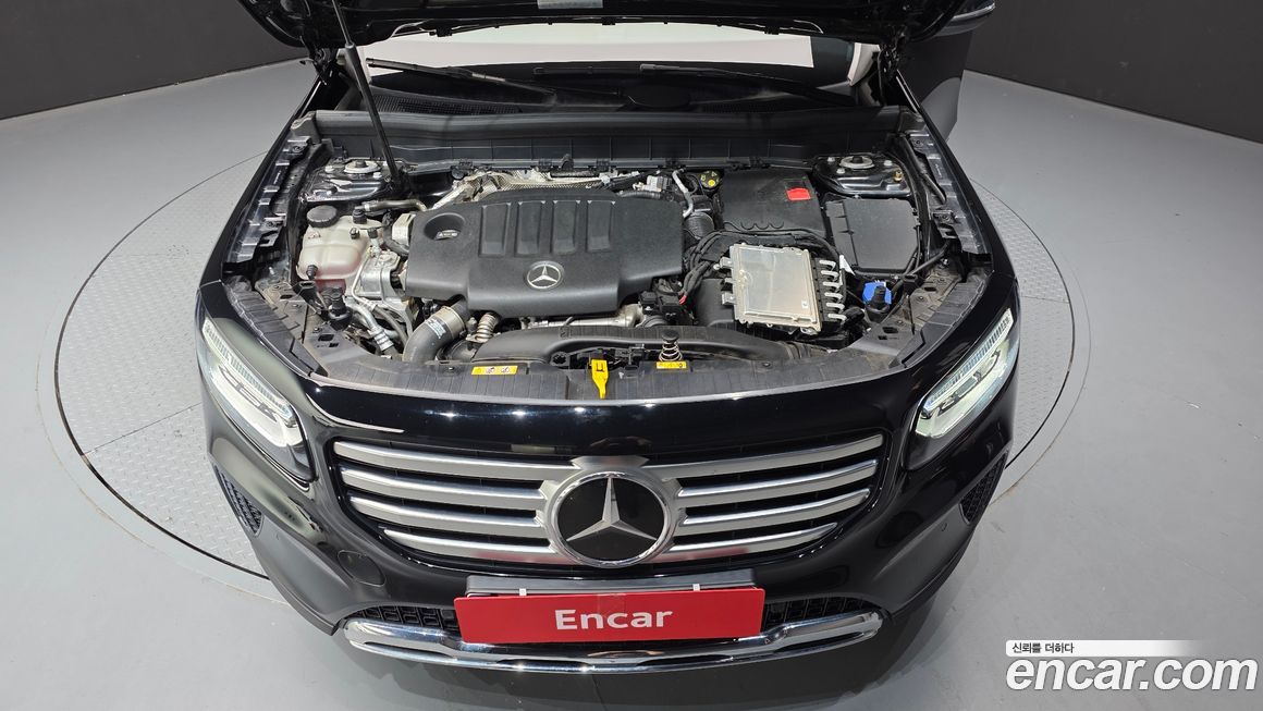Mercedes-Benz GLB-Class 2024