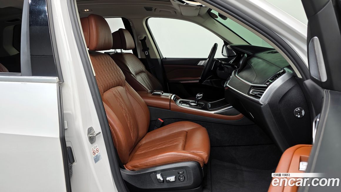 BMW X7 2021