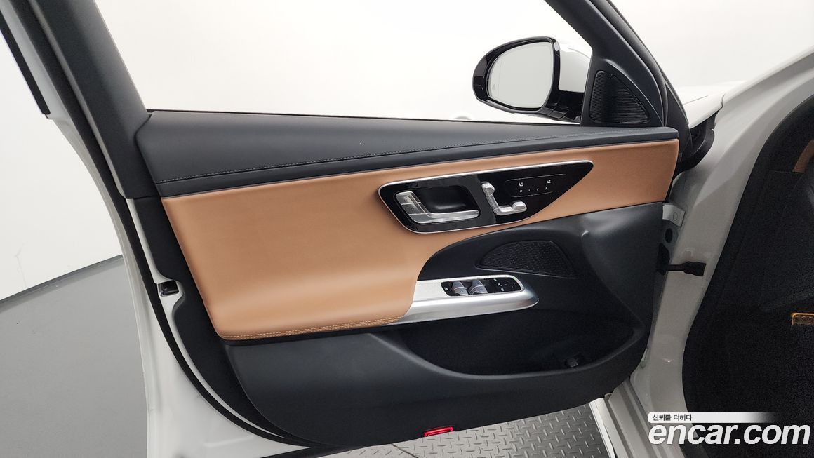 Mercedes-Benz E-Class 2026