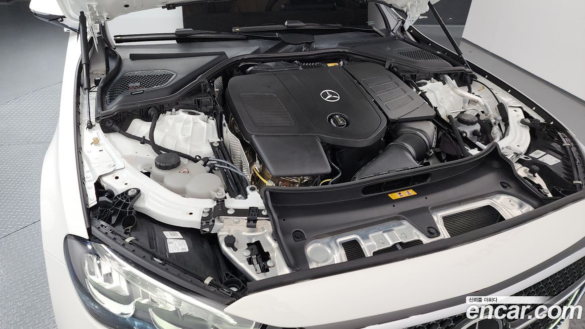 Mercedes-Benz E-Class 2026
