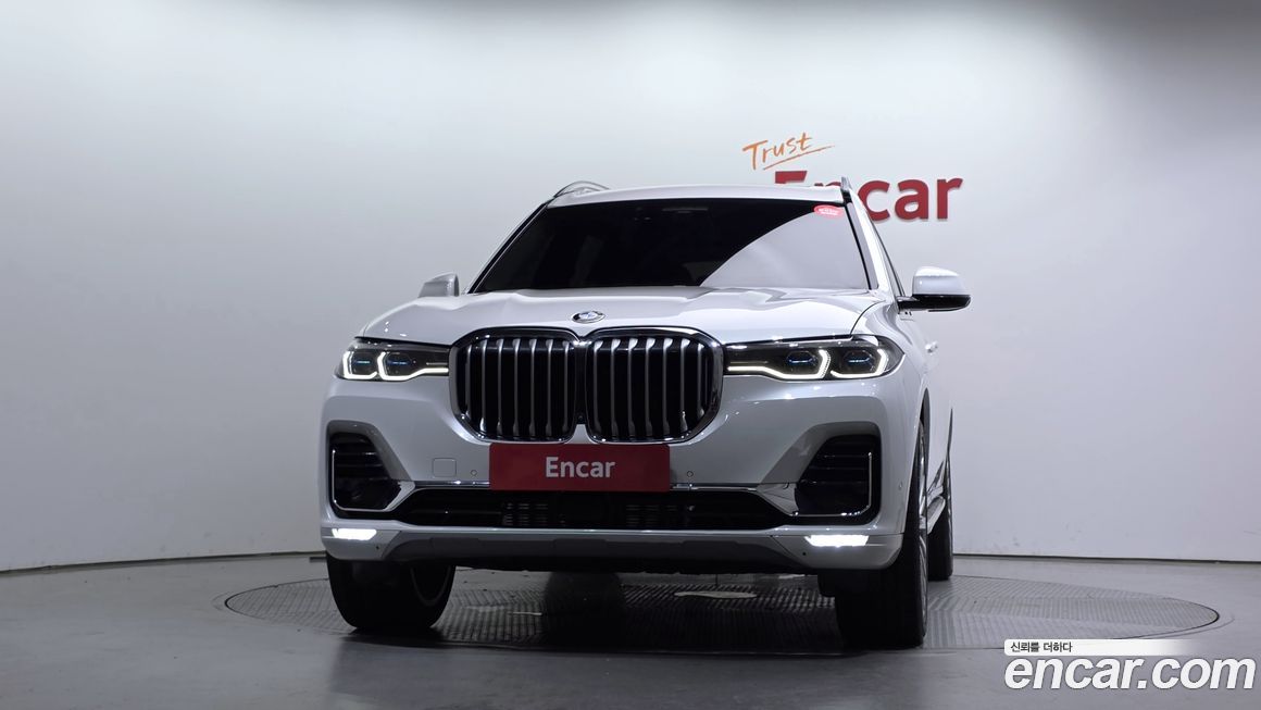 BMW X7 2021
