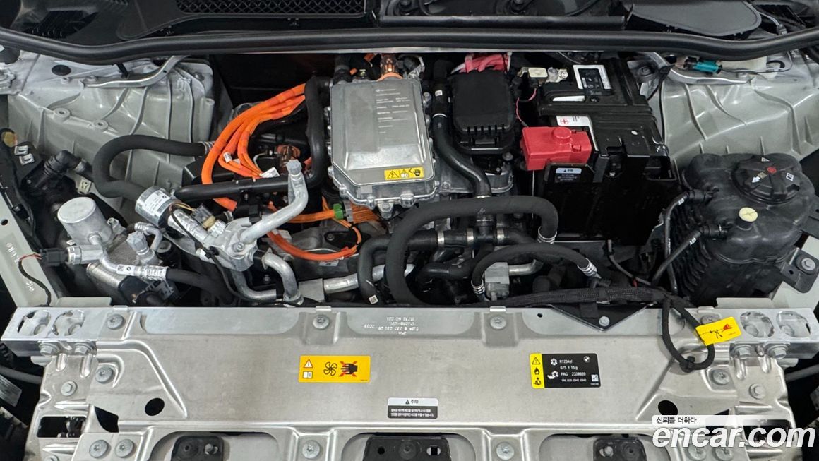 BMW iX 2025