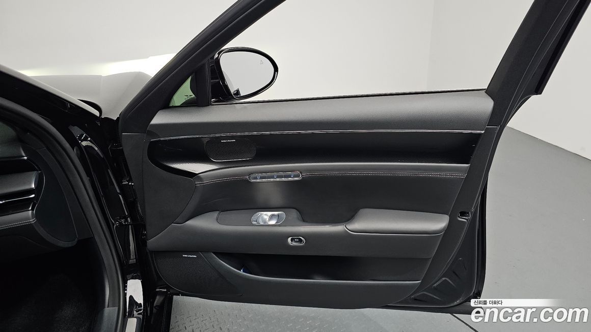 Genesis G90 2024