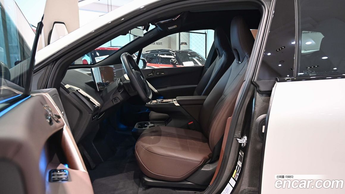 BMW iX 2025