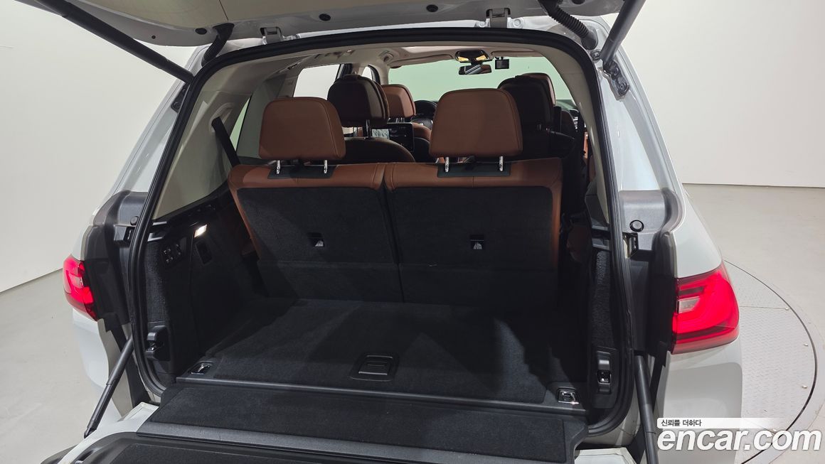 BMW X7 2021