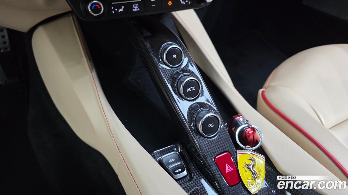 Ferrari Portofino 2020
