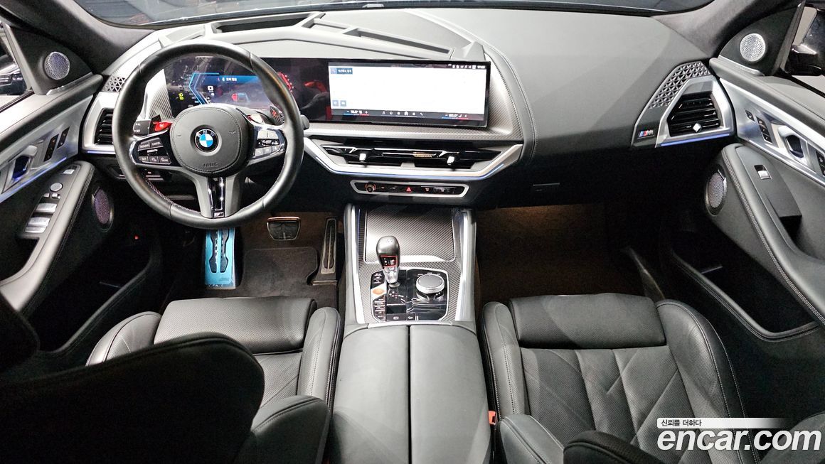 BMW XM 2024
