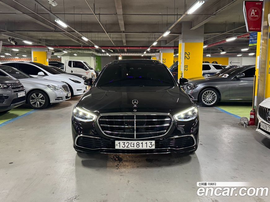 Mercedes-Benz S-Class 2024