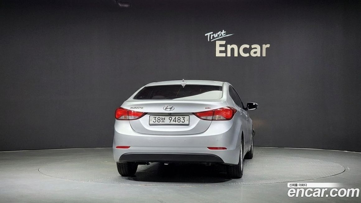 Hyundai AVANTE 2015