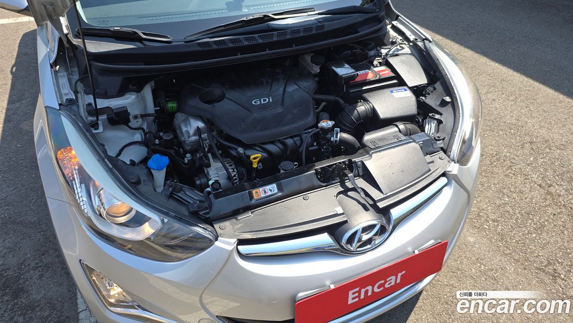 Hyundai AVANTE 2015