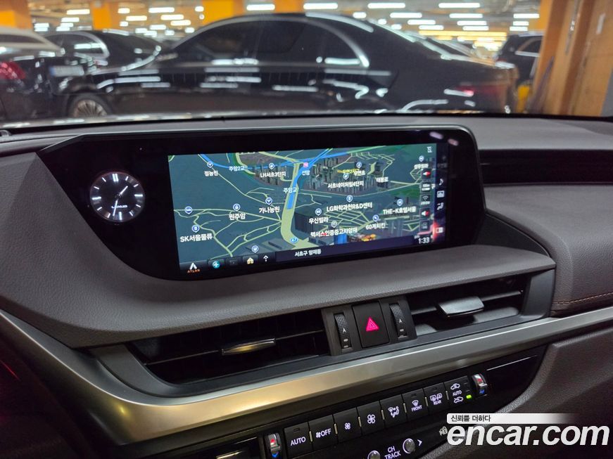 Lexus ES 2019