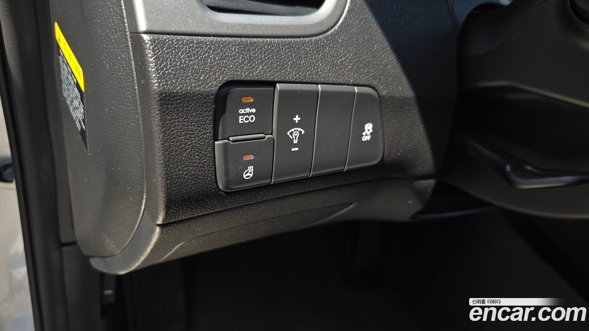 Hyundai AVANTE 2015