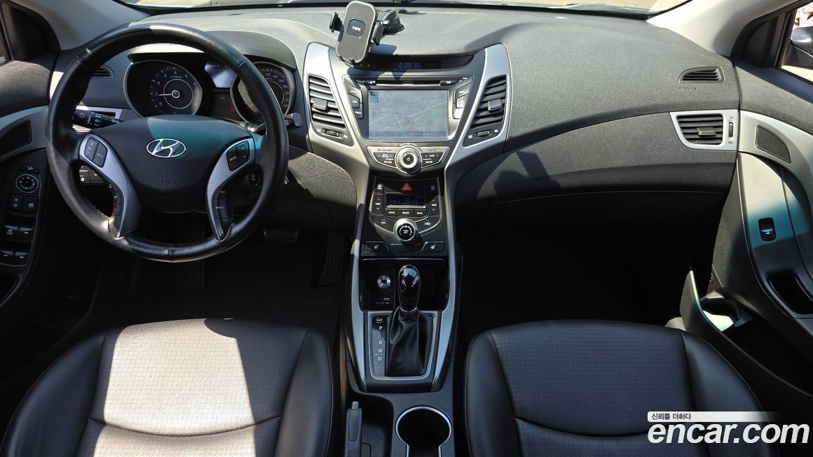 Hyundai AVANTE 2015