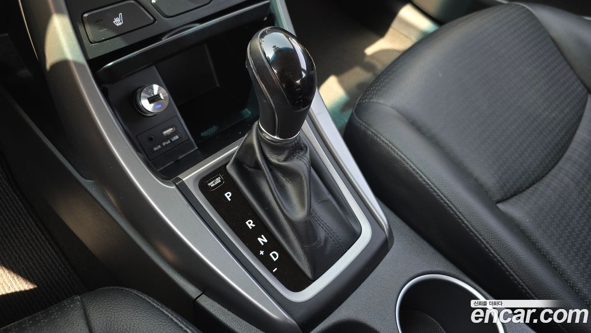 Hyundai AVANTE 2015