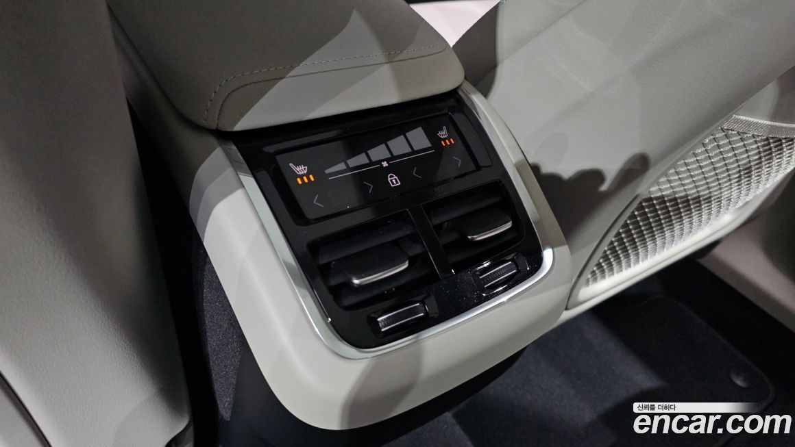 Volvo XC60 2026