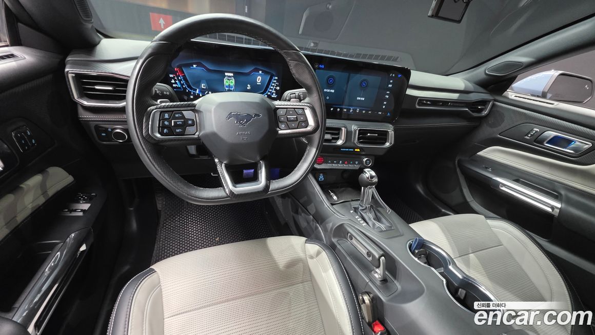 Ford Mustang 2025