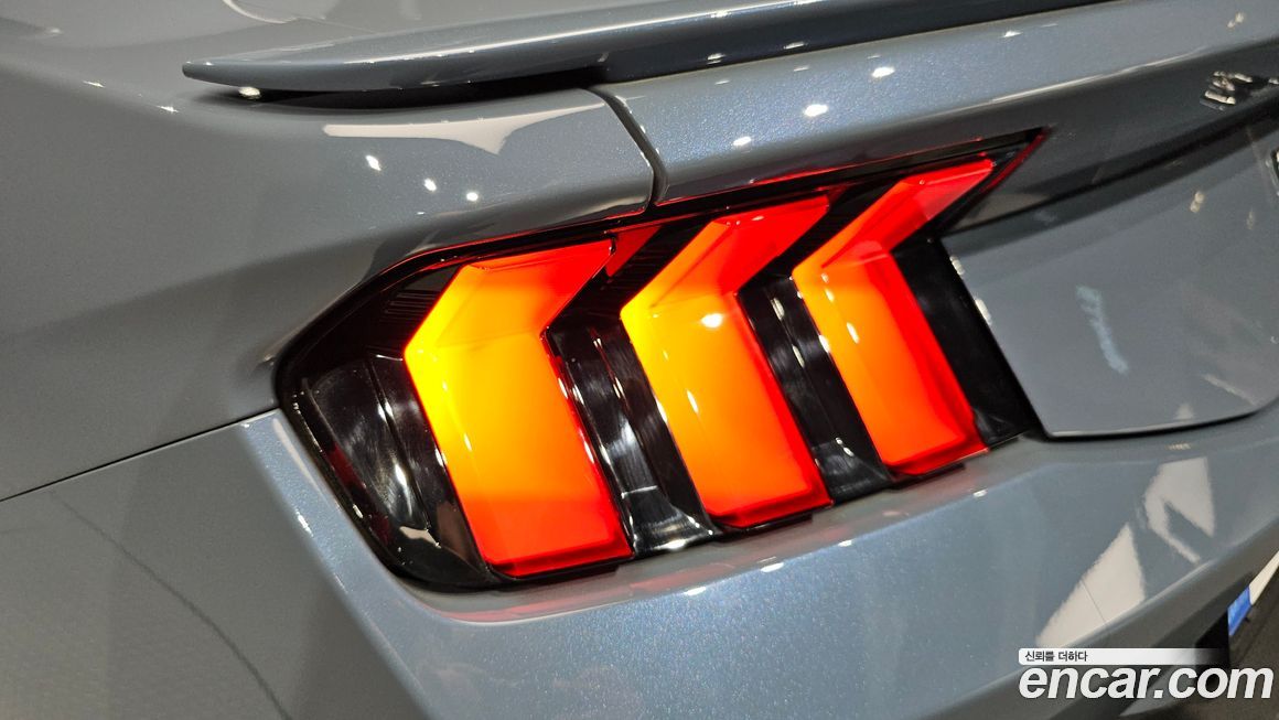 Ford Mustang 2025
