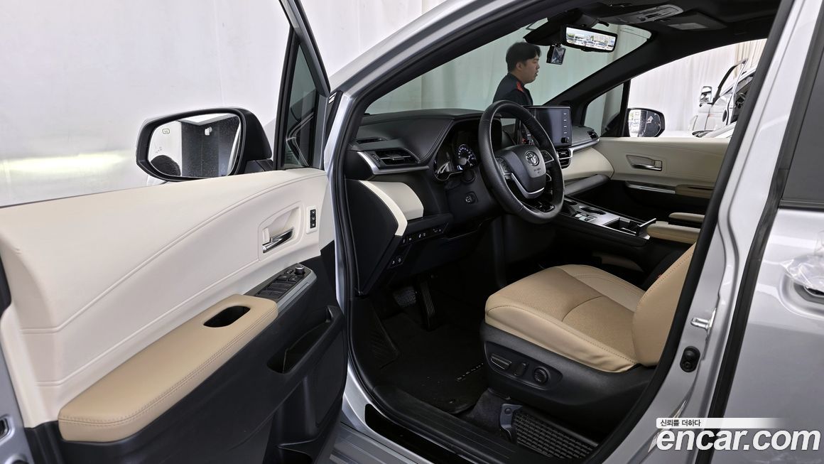 Toyota Sienna 2023
