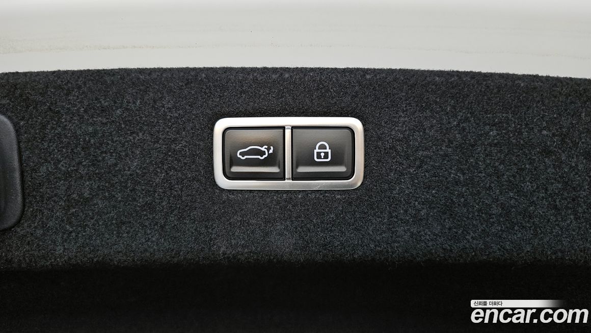 Genesis G90 2023