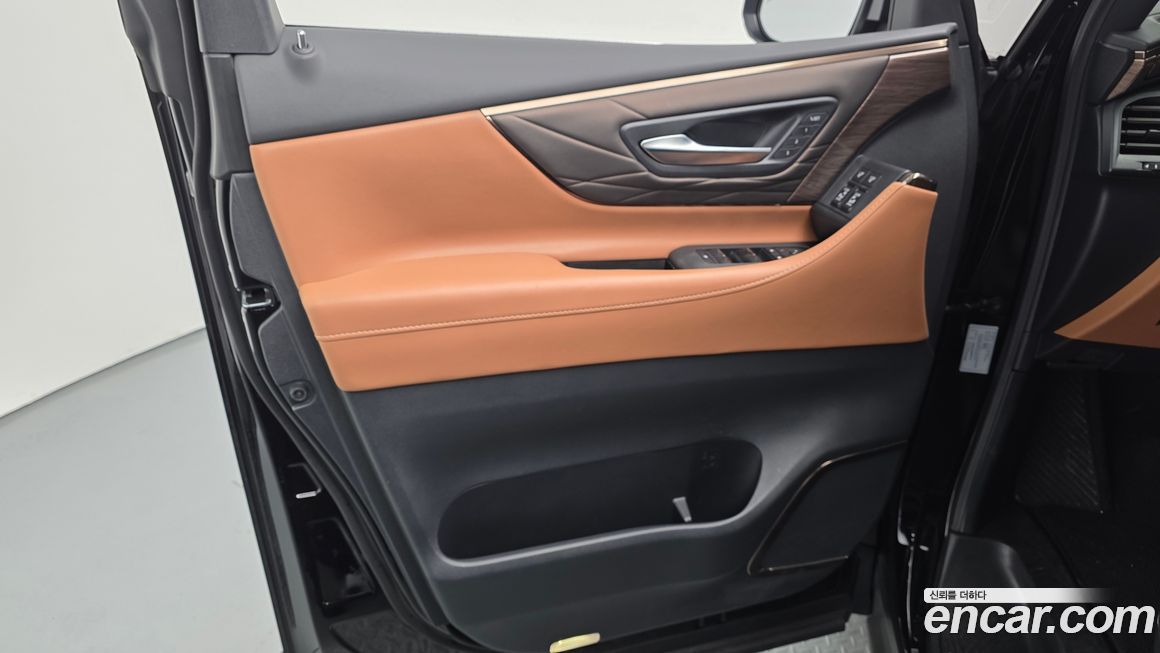 Toyota Alphard 2025