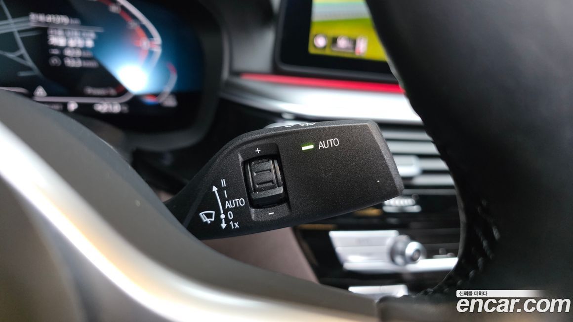 BMW 5-Series 2023