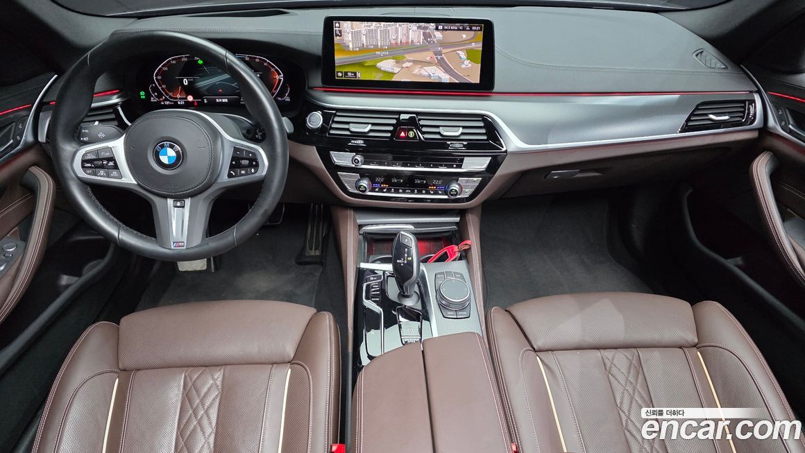 BMW 5-Series 2023