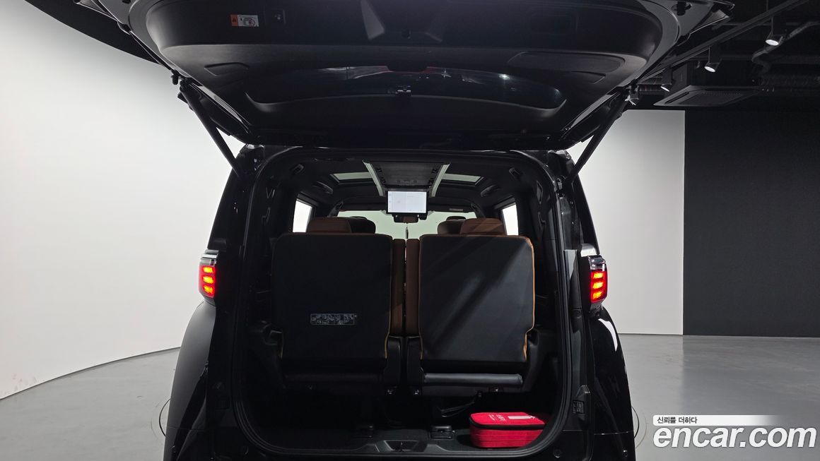 Toyota Alphard 2025