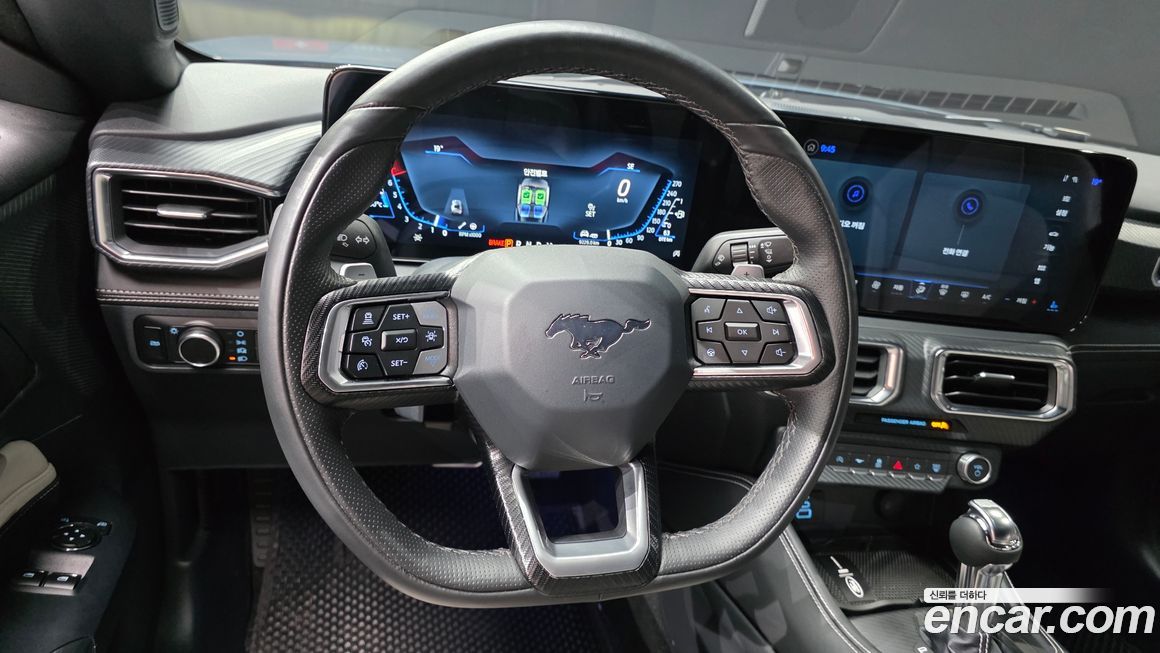 Ford Mustang 2025