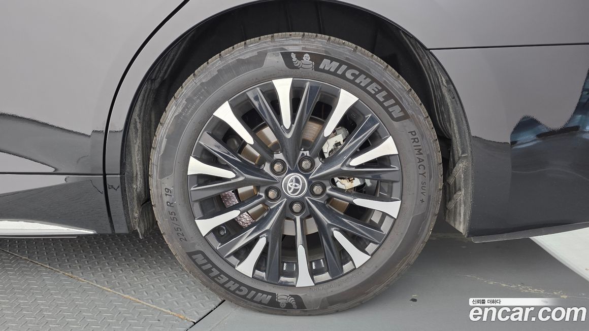 Toyota Alphard 2025