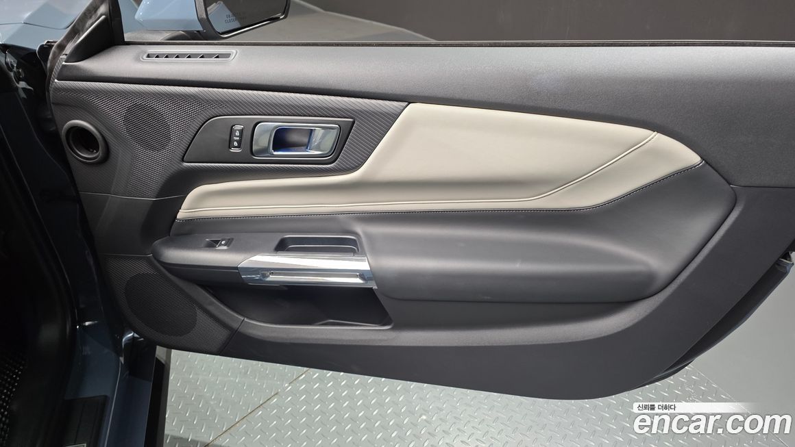 Ford Mustang 2025