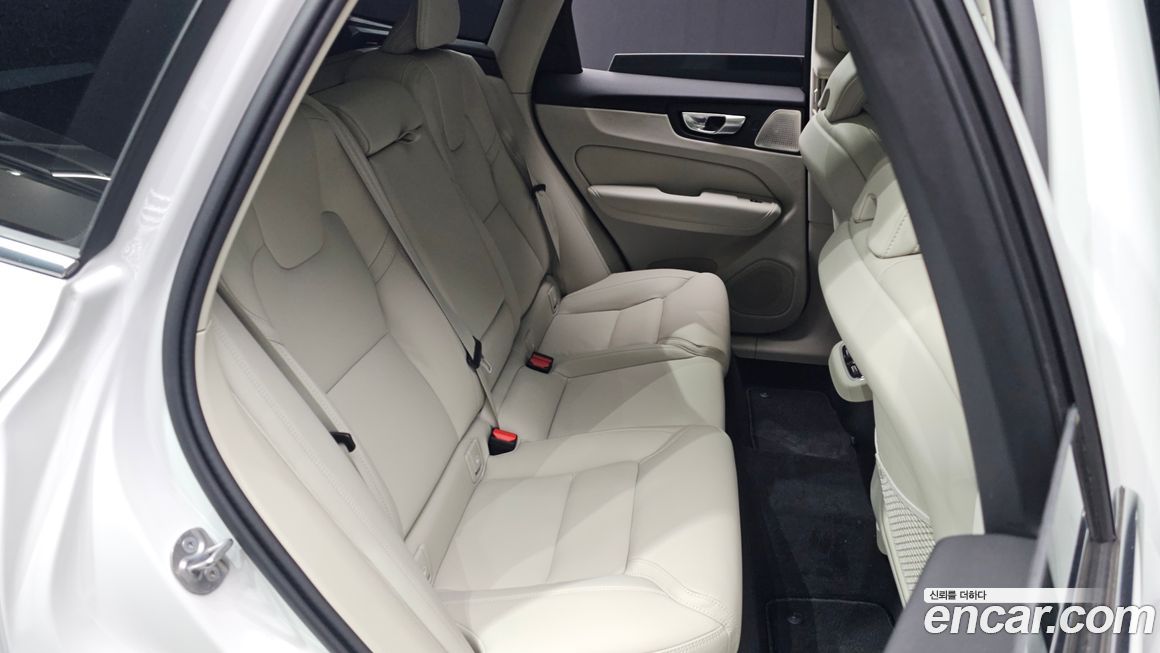 Volvo XC60 2026