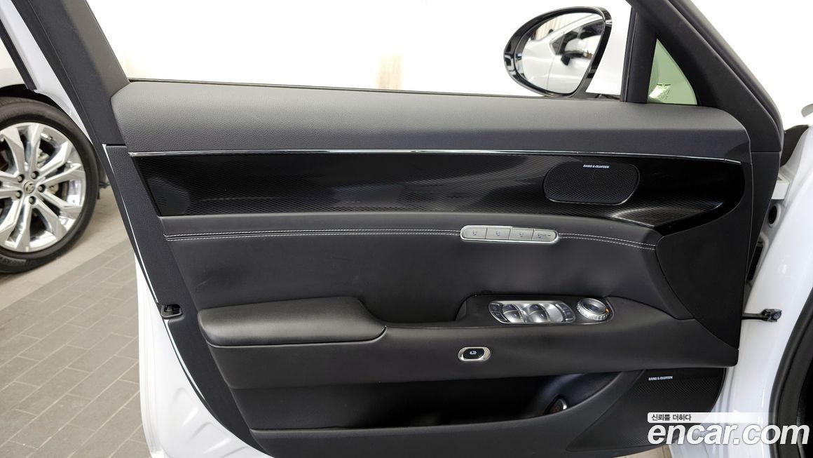 Genesis G90 2023