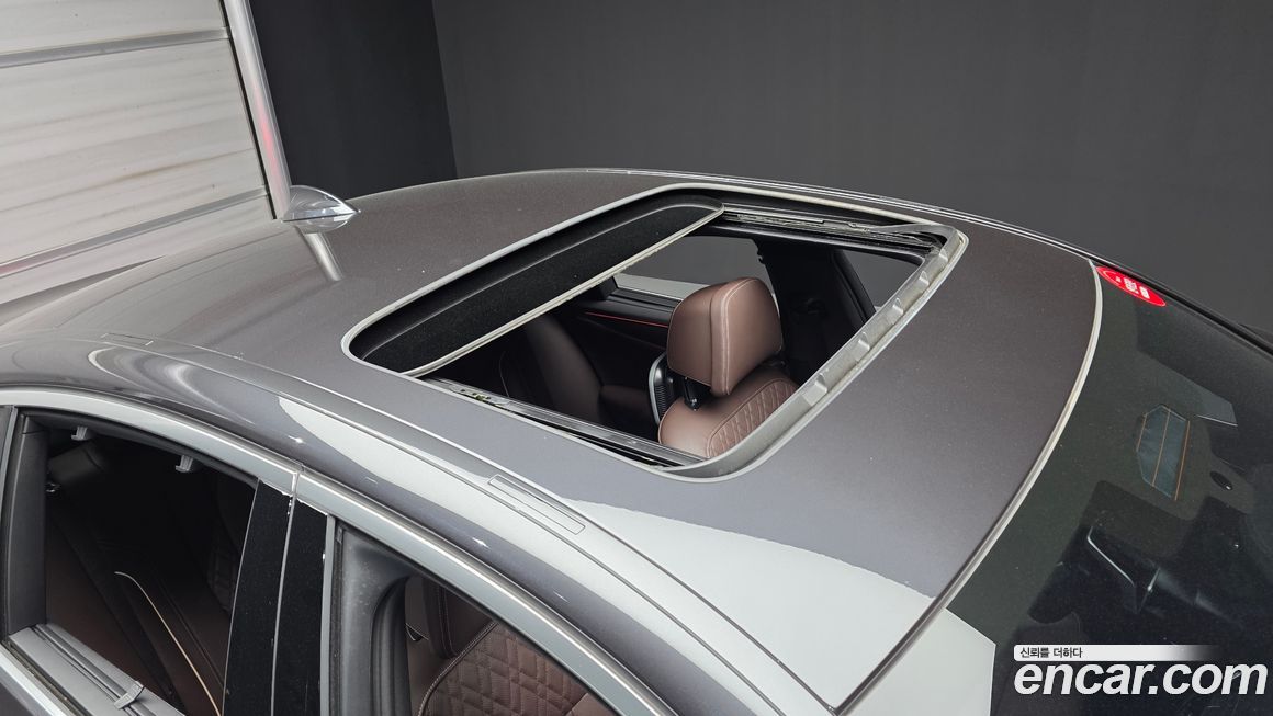 BMW 5-Series 2023