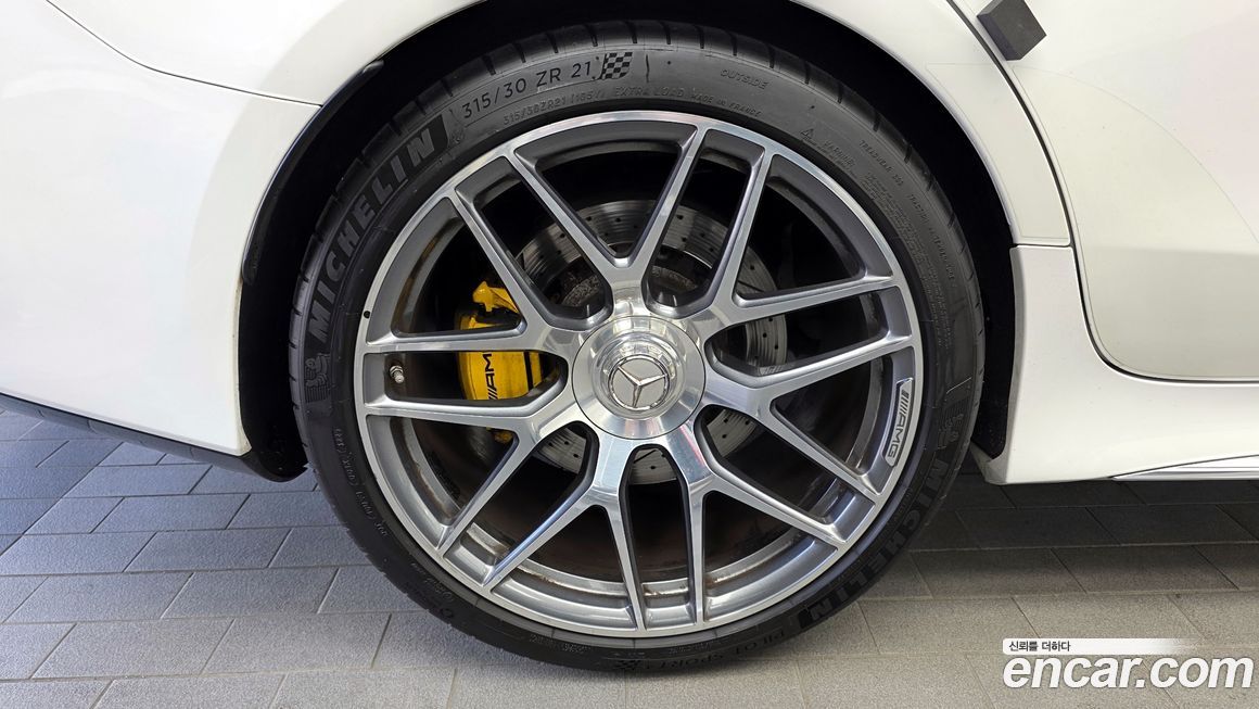 Mercedes-Benz AMG GT 2023