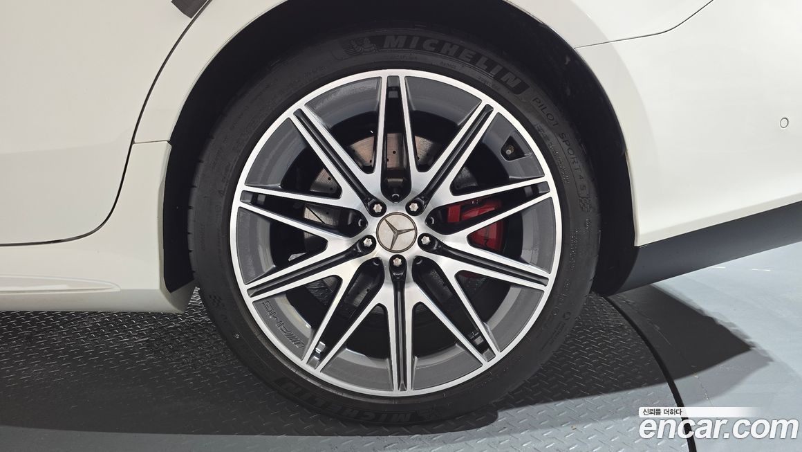 Mercedes-Benz AMG GT 2023
