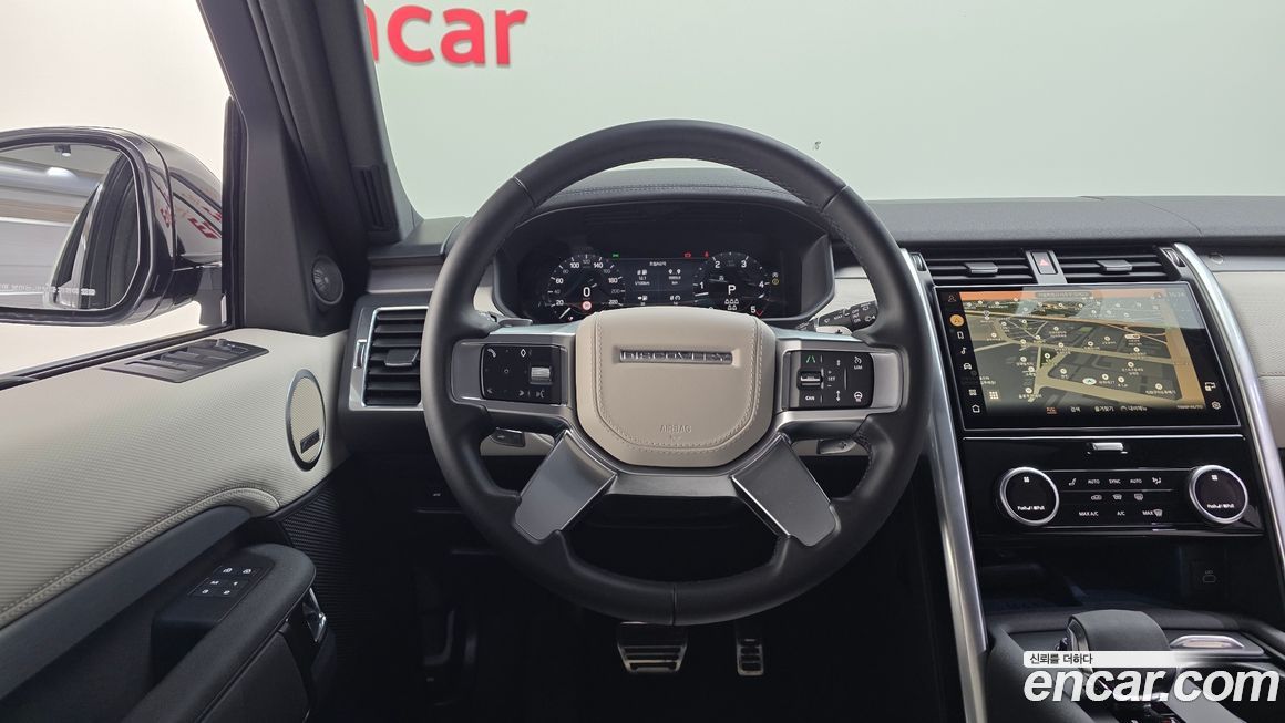 Land Rover Discovery 2024