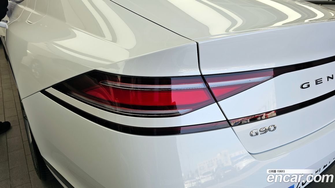 Genesis G90 2023