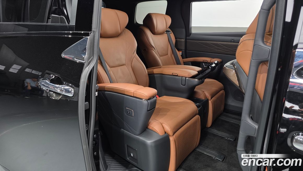 Toyota Alphard 2025