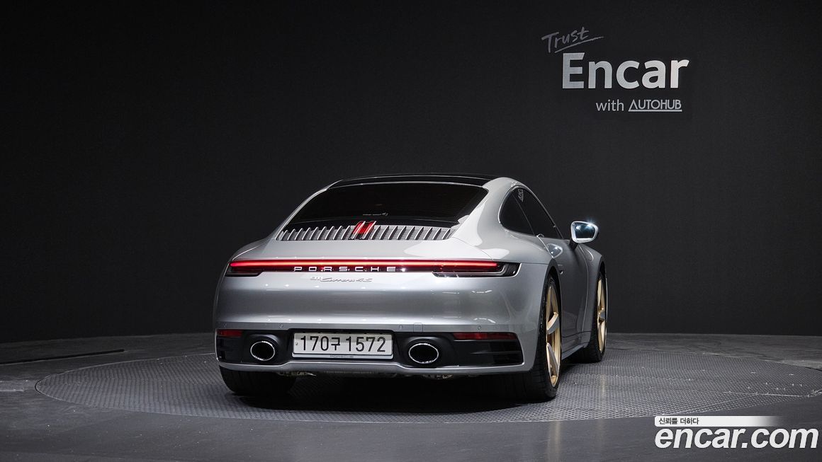 Porsche 911 2020