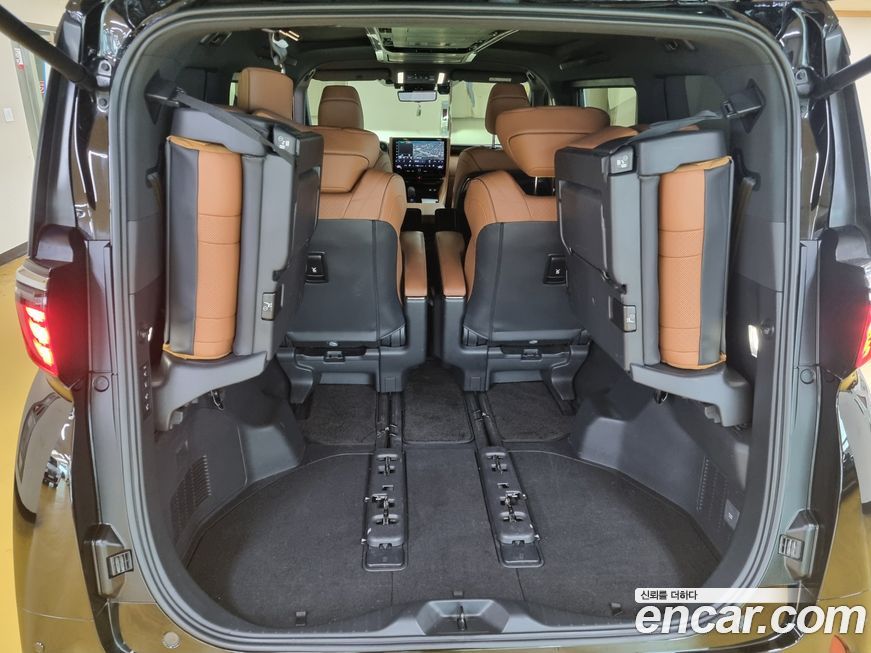 Toyota Alphard 2024
