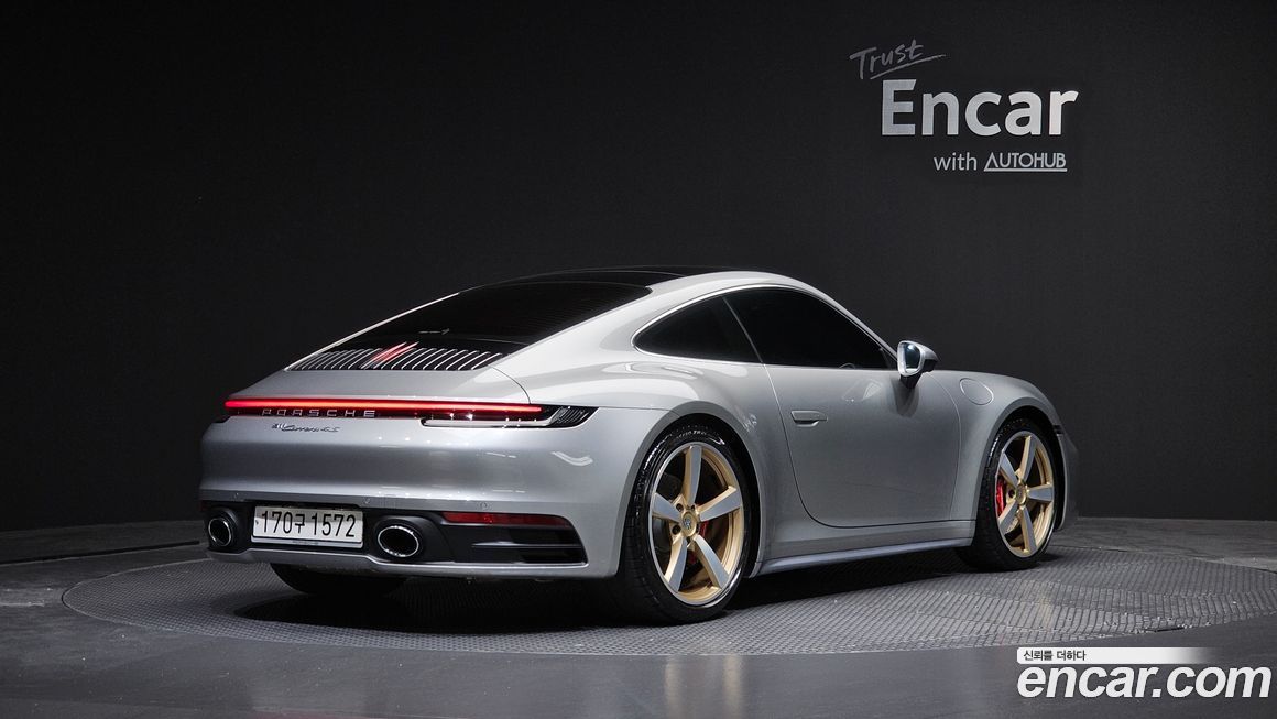 Porsche 911 2020