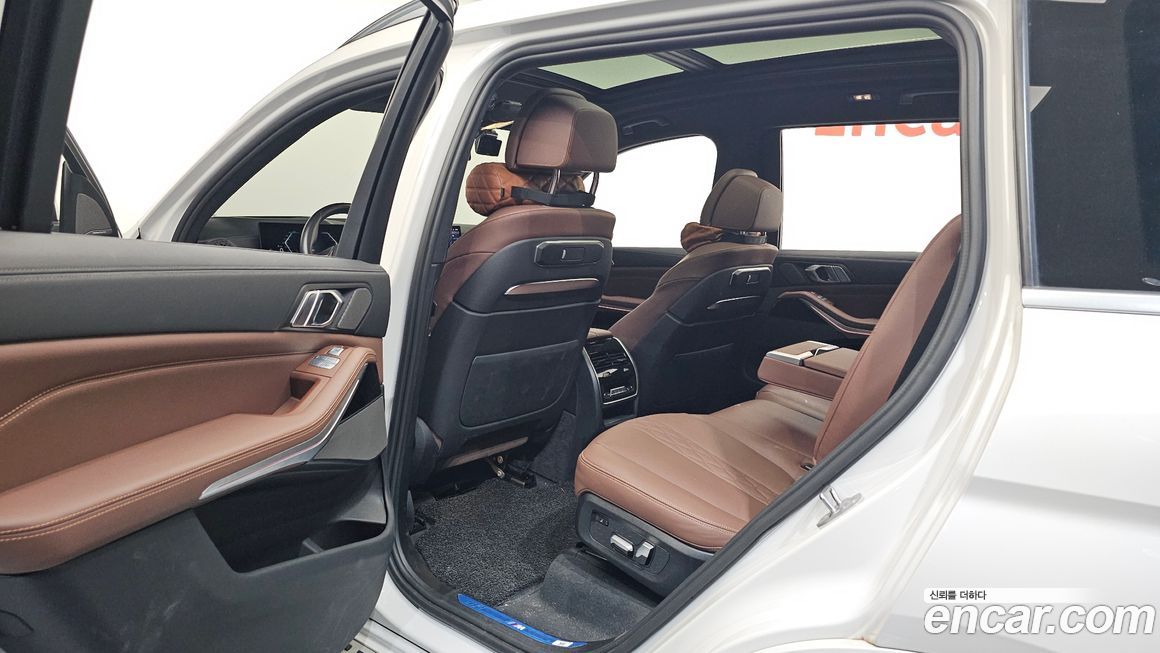 BMW X7 2023